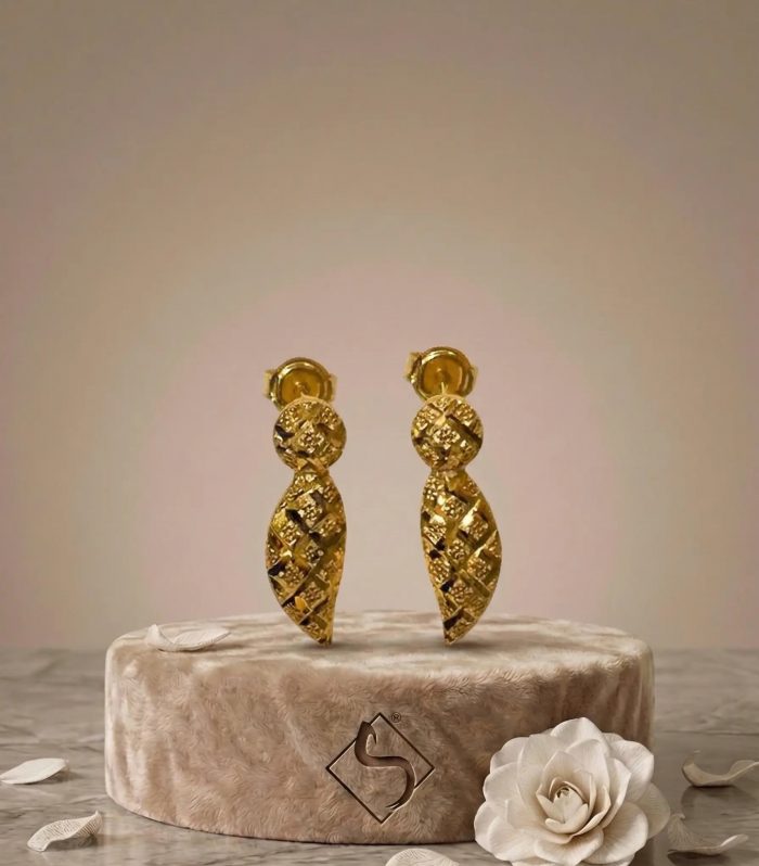 Gold Earring | 528657